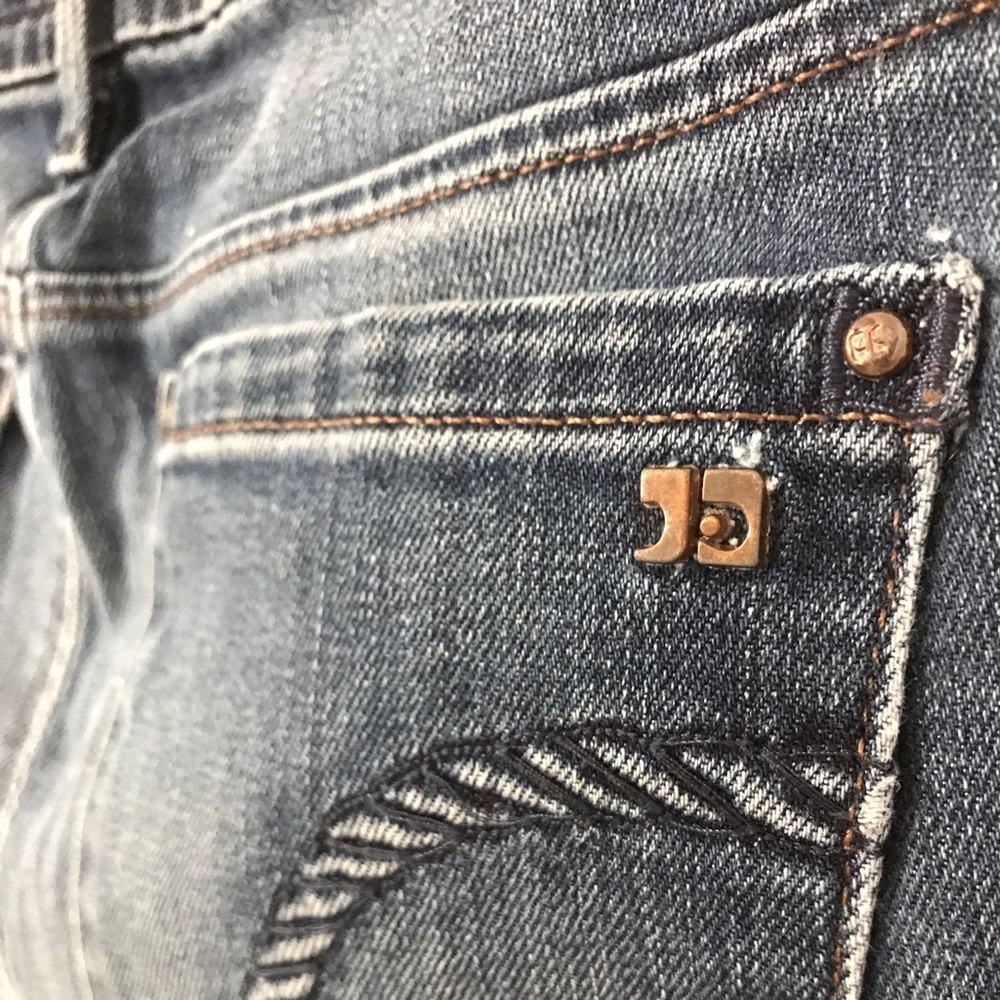 Joes’s Medium Wash Distressed Flare Jeans